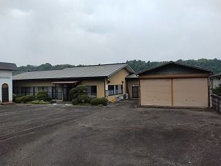 1978 Traditional House on 1135sqm Land in Tomioka, Gunma - Thumbnail 2