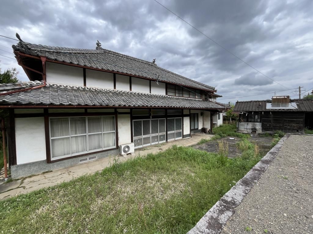 9K Traditional House for Sale Near Harajiri Waterfall in Bungo-Ono - Thumbnail 2
