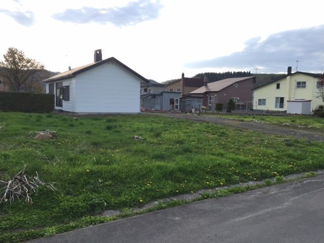 644.72 sqm Land for Sale in Ashibetsu, Hokkaido - 1.5 Million Yen - Thumbnail 2