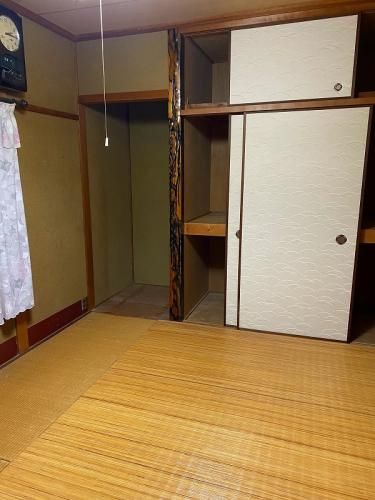 6DK Detached House for Sale in Minamiawaji, Hyogo - Thumbnail 3