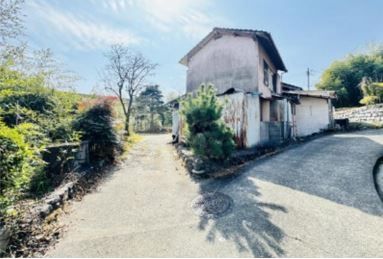 5DK House in Oita City with 481.84 sqm Land - Thumbnail 3