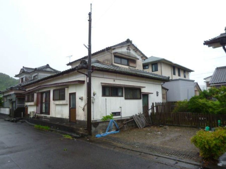 Spacious 6DK House in Aoshima, Miyazaki - 580万円 - Thumbnail 2