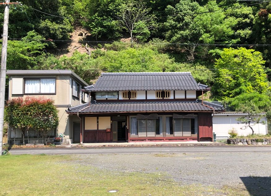 Spacious 8DK Home in Nantan City with Garden - Main Image