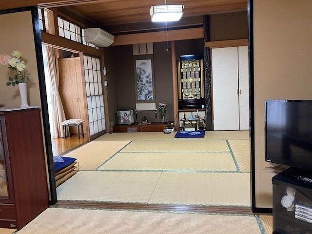 6DK Family House for Sale in Joetsu, Niigata - 340sqm Land - Thumbnail 2