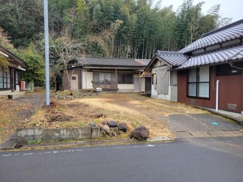Renovation-Ready 5K House on 420 sqm Land in Mimasaka, Okayama - Thumbnail 2