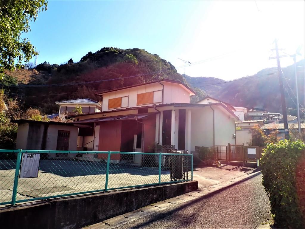 6DK Corner Lot House for Sale in Tsukumi, Oita - Thumbnail 2