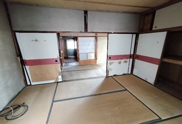 2K Vacant House for Sale in Mihara, Hiroshima - Akiya Bank Listing - Thumbnail 3