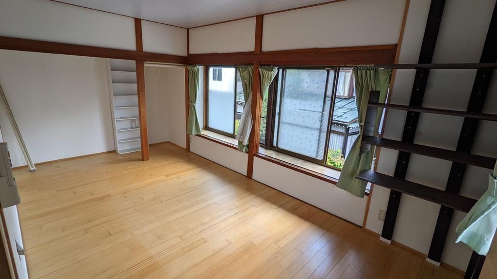 5K House for Sale in Quiet Hida City with Mountain Views - Thumbnail 4