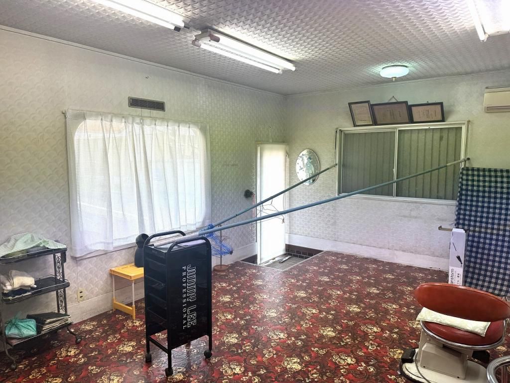 Shop-House for Sale in Nishiwaki, Hyogo - 6DK, 143sqm Land - Thumbnail 4