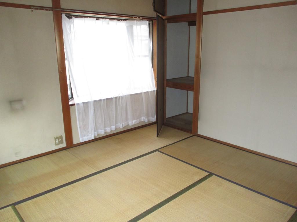 5LDK Detached House for Sale in Kasaoka, Okayama - Thumbnail 3