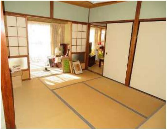 2-Story House with Garden for Sale in Usuki City, Oita - Thumbnail 4