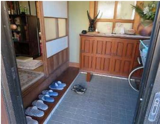 2-Story House with Garden for Sale in Usuki City, Oita - Thumbnail 3