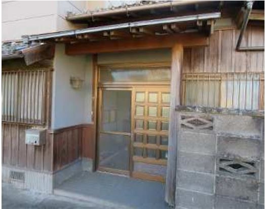 2-Story House with Garden for Sale in Usuki City, Oita - Thumbnail 2
