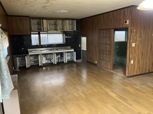 4LDK Wooden House for Sale in Central Hagi City, Yamaguchi - Thumbnail 4