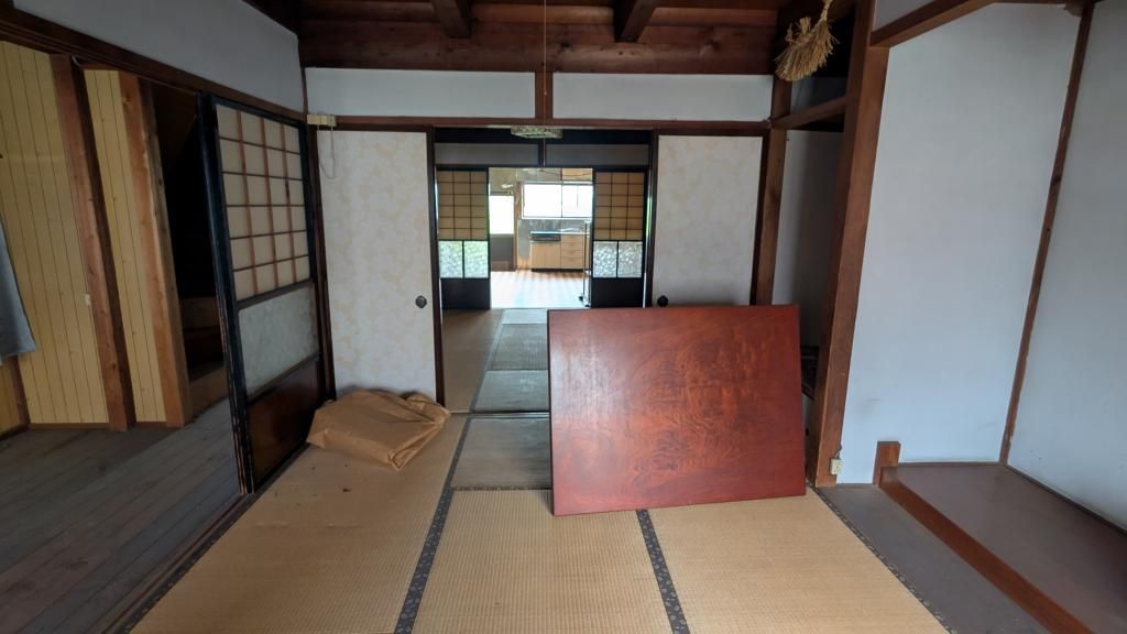 Spacious 7DK Vacant Home in Sanjo City, Niigata - Thumbnail 2