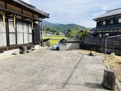 5DK House with Garden & Fields in Tranquil Uwajima, Ehime — Image 1, Uwajima, Ehime