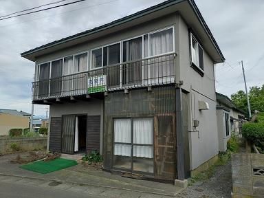 Traditional Wooden House for Sale in Fujisaki, Aomori - Main Image