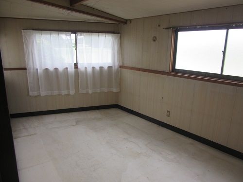 6DK Detached House for Sale in Sanda, Hyogo with Garden Space - Thumbnail 2