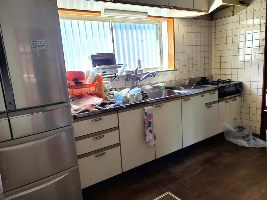 1991 3DK Detached House for Sale in Takehara, Hiroshima - Thumbnail 3