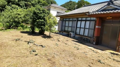 5DK House for Sale in Kirishima with Large Garden and Scenic Views - Thumbnail 2