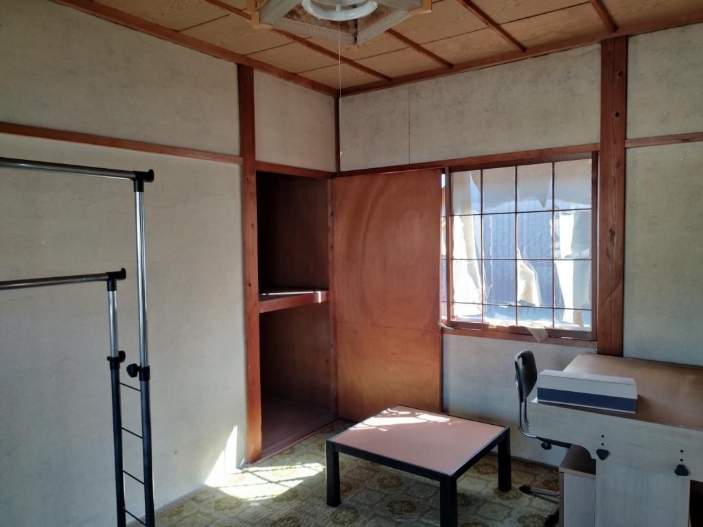 Storage House Near Railway in Sanjo Residential Area - Thumbnail 2