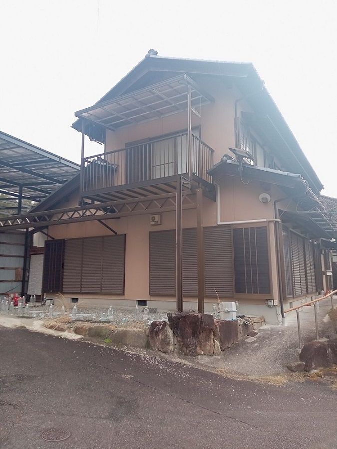 7LDK Traditional Japanese House for Sale in Nakatsugawa - Thumbnail 2