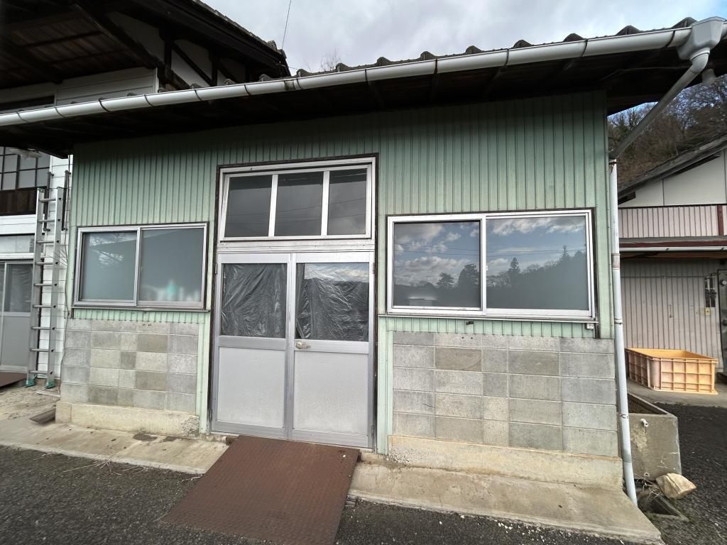 10DK Kominka with Farmland & Storehouse in Fukushima City - Thumbnail 2