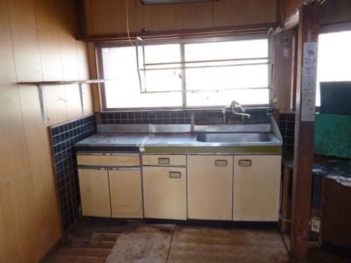 Renovation Project: 4K House on Large Corner Lot in Ichikikushikino - Thumbnail 4