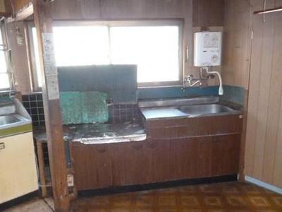 Renovation Project: 4K House on Large Corner Lot in Ichikikushikino — Image 2, Ichikikushikino, Kagoshima
