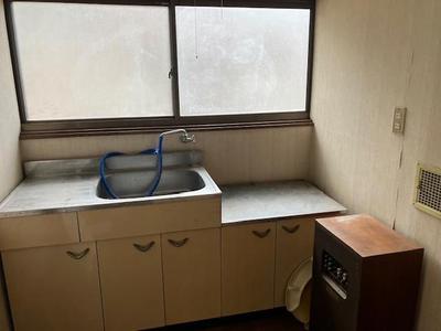 Spacious 7LDK House Near Daijo Station, Takehara City — Image 3, Takehara, Hiroshima