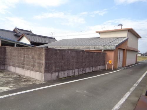 8DK Detached House on 884m² Corner Lot in Yatsushiro - Thumbnail 3