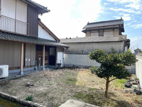 8DK Detached House on 884m² Corner Lot in Yatsushiro - Thumbnail 4