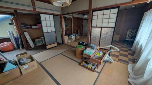 Vacant House for Sale in Sanjo, Niigata - 6DK on 227sqm Land - Thumbnail 3