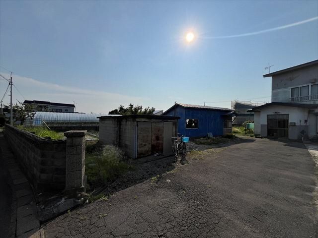 Large 7DK Akiya House on 1745 sqm Land in Goshogawara, Aomori - Thumbnail 3