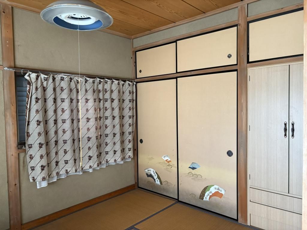Spacious 6DK House for Sale or Rent in Tatebayashi, Gunma - Thumbnail 2