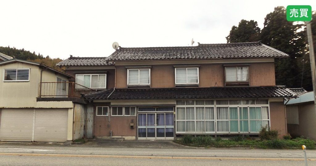 Spacious 13DK Home in Suzushi with Mountain Views - Thumbnail 2
