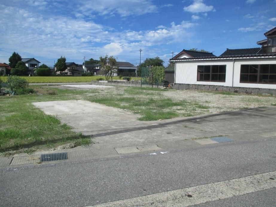 Vacant Land for Sale in Nyuzen Town, Toyama - 638.54 sqm Plot - Thumbnail 3