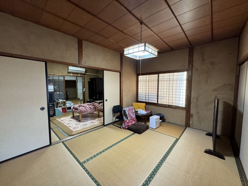 Large 6DK Traditional House for Rent in Miyoshi, Tokushima - Thumbnail 4