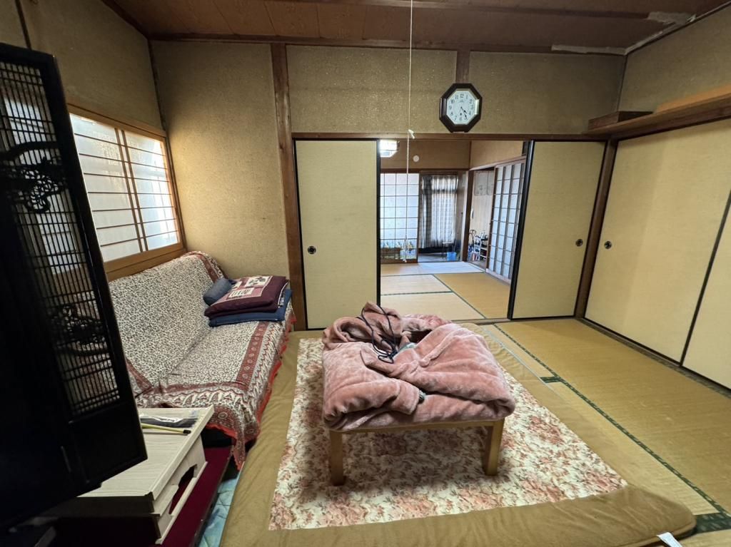 Large 6DK Traditional House for Rent in Miyoshi, Tokushima - Thumbnail 3