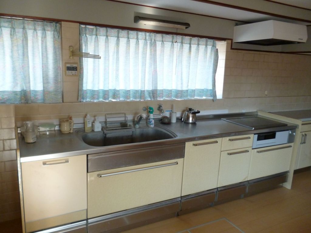 6LDK Wooden House for Rent in Ichikikushikino, Kagoshima - Thumbnail 3