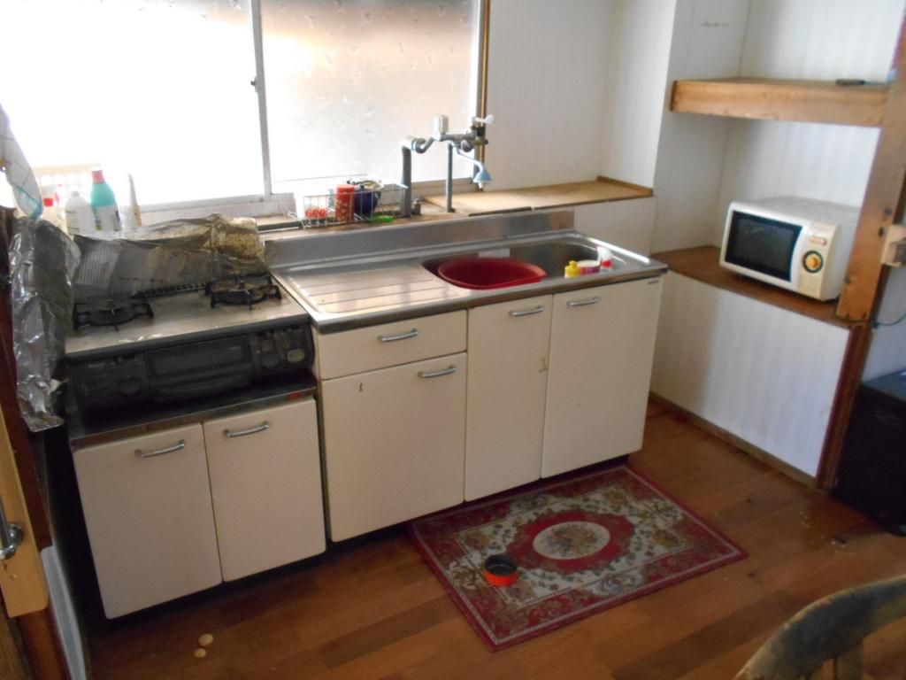 4DK House for Sale in Ebino, Miyazaki with Large Land & Hot Spring Access - Thumbnail 3