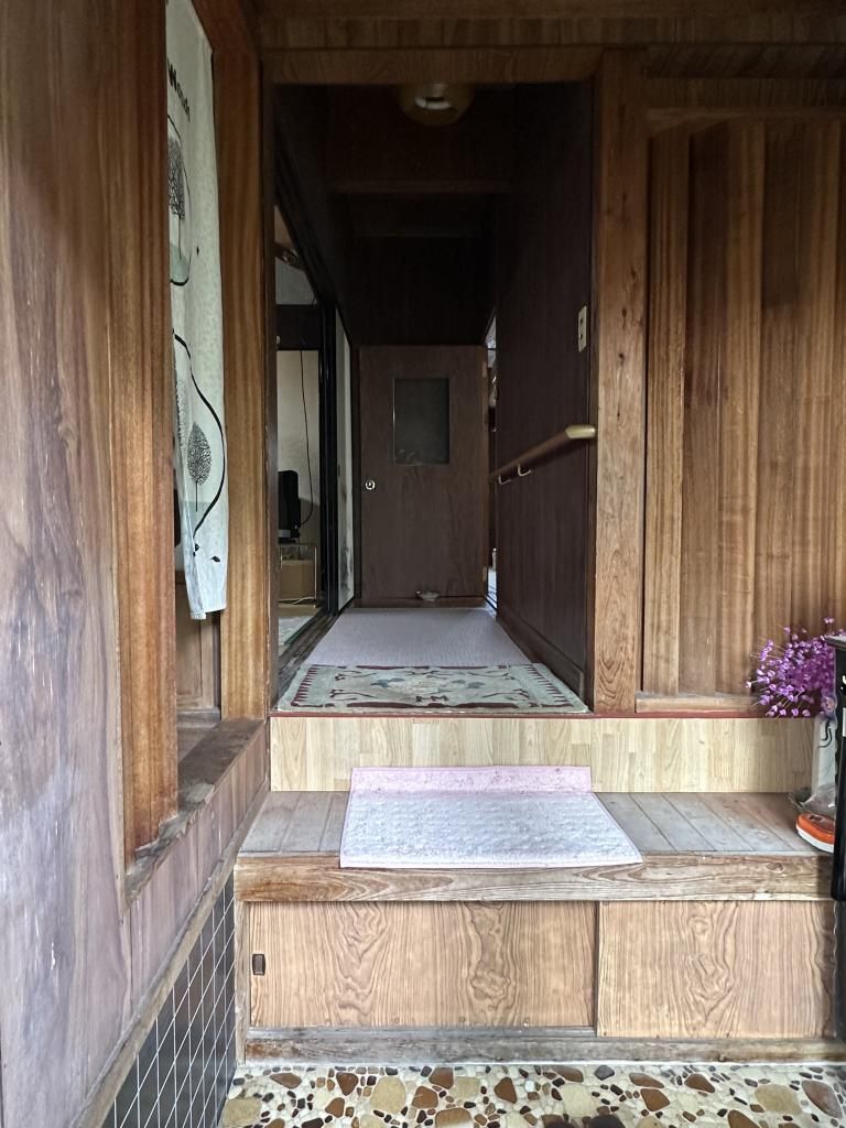 Spacious 5DK Traditional House on Large Corner Lot in Minamikyushu - Thumbnail 2