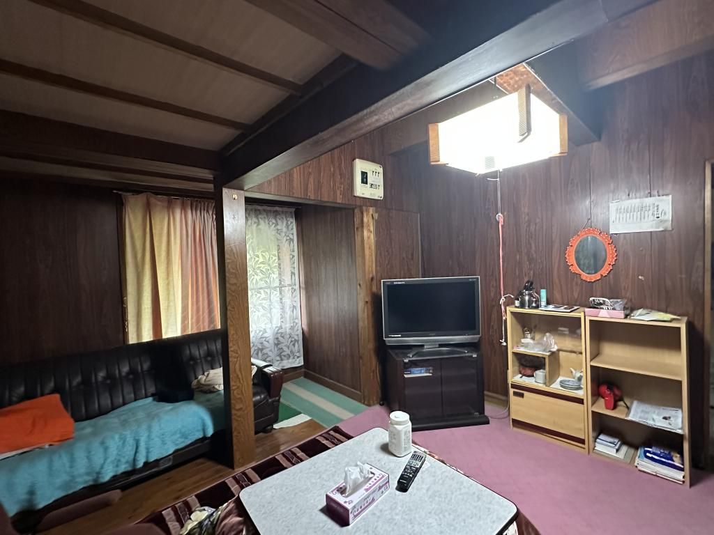 Spacious 5DK Traditional House on Large Corner Lot in Minamikyushu - Thumbnail 3