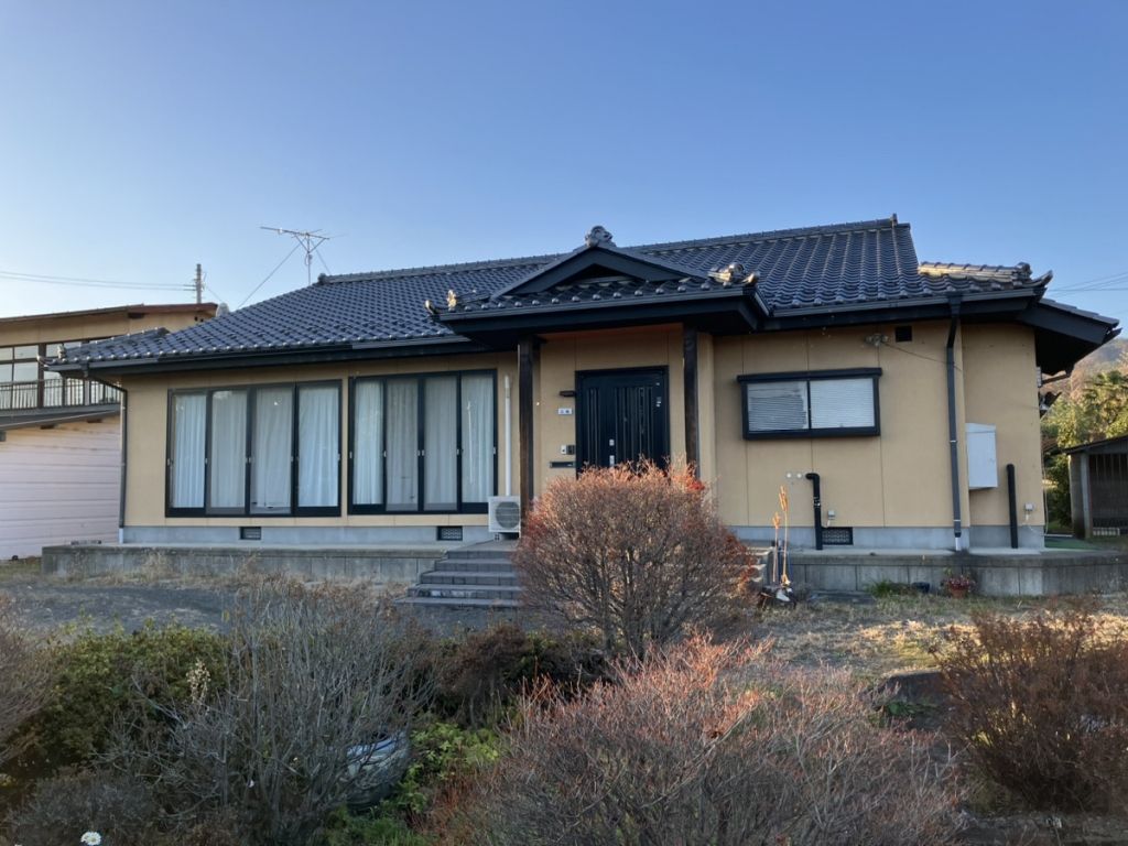 5DK House with Large Land for Sale in Fukushima City Akiya Bank - Image 1