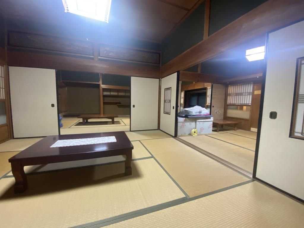 Traditional 8LDK Kominka House with Garden in Gojo City, Nara - Thumbnail 3
