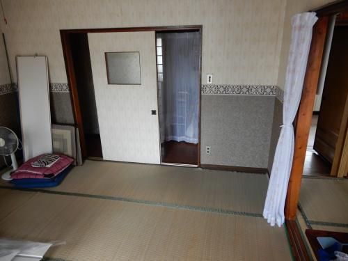 Spacious 6DK House on 961 sqm Land in Tochigi City - Thumbnail 2