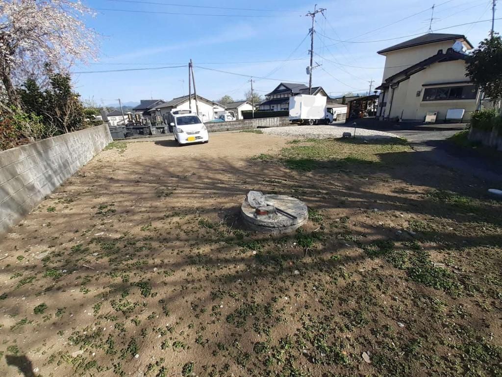 288 sqm Vacant Land for Sale in Central Uki City, Kumamoto - Thumbnail 4