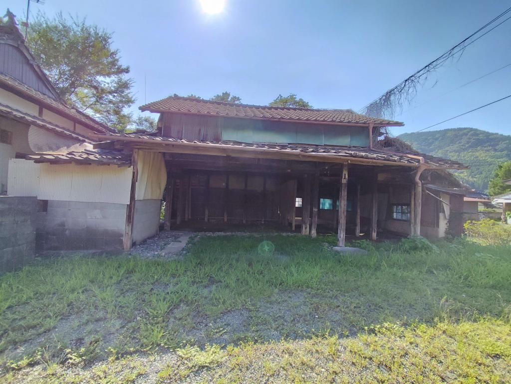 4DK Detached House for Sale on 639 sqm Land in Nagomi, Kumamoto - Thumbnail 2