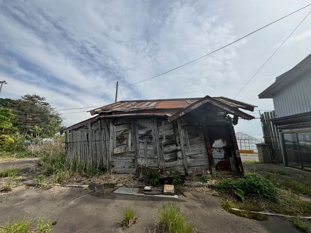 Spacious 9K House on 1719sqm Land in Tsugaru, Aomori for 500,000 Yen - Thumbnail 4