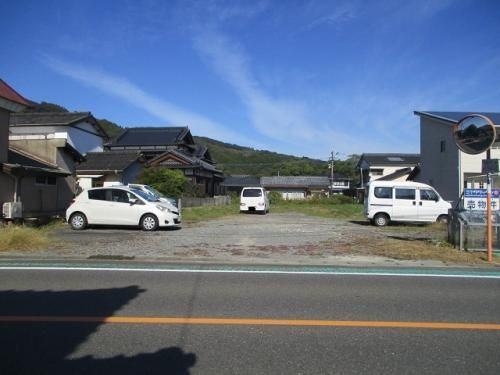 811 sqm Vacant Land for Sale in Taku City, Saga Prefecture - Thumbnail 2